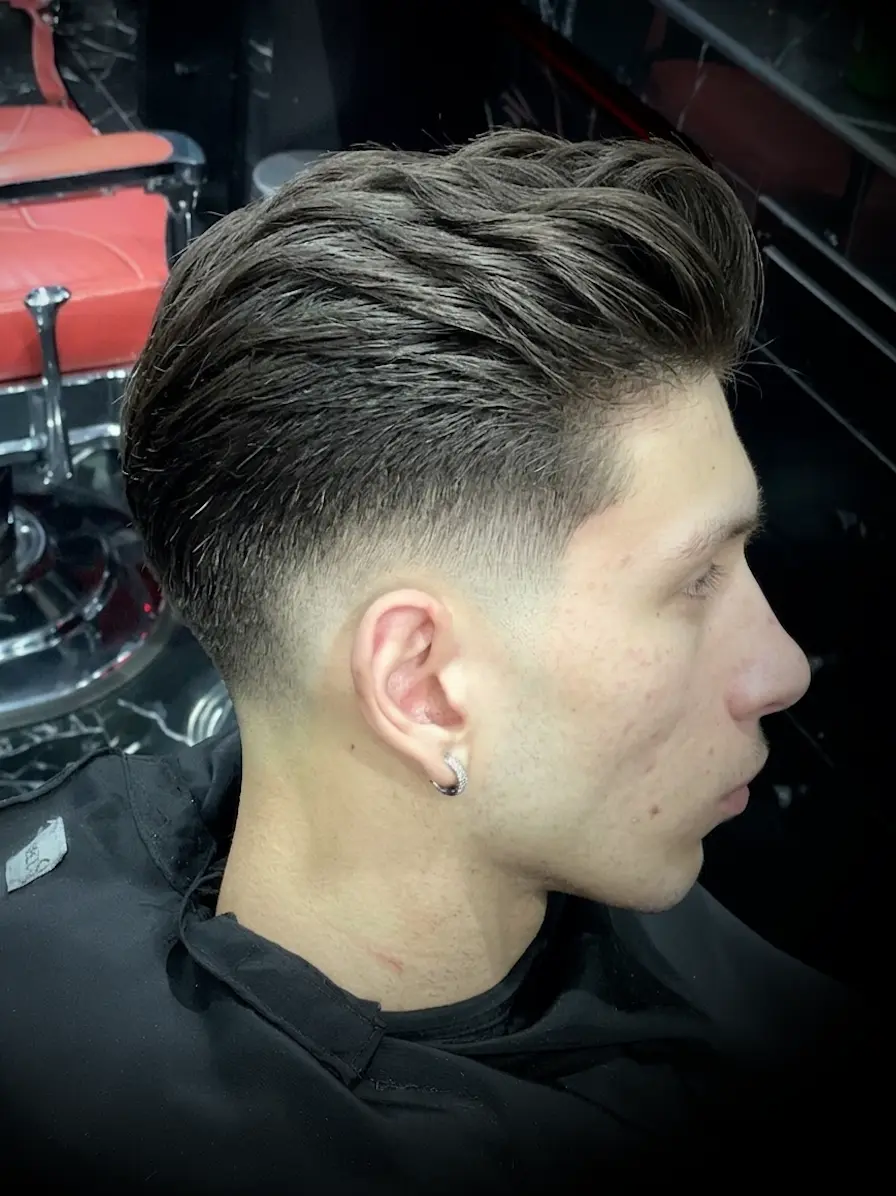Taglio classico con sfumatura e volume
